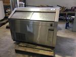TIMED ONLINE AUCTION DELI CASES - PIZZA PREP TABLES - BAR FURNITURE Auction Photo