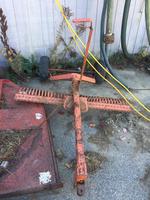 3-PT HITCH RAKE