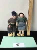 TIMED ONLINE AUCTION COLLECTIBLE FIGURENES - STEIFF - DOLLS - QUILTS Auction Photo