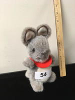 TIMED ONLINE AUCTION COLLECTIBLE FIGURENES - STEIFF - DOLLS - QUILTS Auction Photo