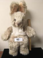TIMED ONLINE AUCTION COLLECTIBLE FIGURENES - STEIFF - DOLLS - QUILTS Auction Photo
