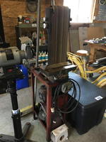 PORTABLE CABLE BELT SANDER Auction Photo