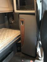 2010 PETERBILT 386 ROAD TRACTOR 72IN SLEEPER Auction Photo