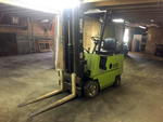 TIMED ONLINE AUCTION  SURPLUS RESTAURANT EQUIPMENT - VEHICLES Auction Photo