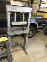 12-TON HYDRAULIC SHOP PRESS