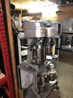 (2) IMPORTANT RESTAURANT EQUIPMENT AUCTIONS Auction Photo