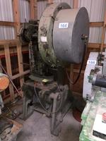 TIMED ONLINE AUCTION 02 HARLEY DYNA LOW RIDER - TRAILER Auction Photo