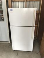 TIMED ONLINE AUCTION 02 HARLEY DYNA LOW RIDER - TRAILER Auction Photo