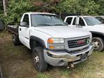 2005 GMC 2500HD FLATBED TRUCK Auction Photo