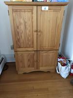 TIMED ONLINE AUCTION SEACOAST INN FURNISHINGS & DECOR - GLASSWARE Auction Photo