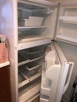 TIMED ONLINE AUCTION SEACOAST INN FURNISHINGS & DECOR - GLASSWARE Auction Photo