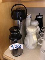 TIMED ONLINE AUCTION SEACOAST INN FURNISHINGS & DECOR - GLASSWARE Auction Photo