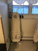 TIMED ONLINE AUCTION SEACOAST INN FURNISHINGS & DECOR - GLASSWARE Auction Photo