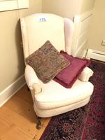 TIMED ONLINE AUCTION SEACOAST INN FURNISHINGS & DECOR - GLASSWARE Auction Photo