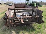 NEW IDEA MANURE SPREADER Auction Photo