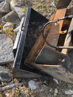 44 bucket attachment Auction Photo