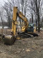 2004 JOHN DEERE 135C RTS HYDRAULIC EXCAVATOR Auction Photo