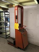 TIMED ONLINE AUCTION (10) ROTARY LIFTS - FORKLIFTS - PARTS SHELVING Auction Photo