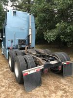 2007 PETERBILT 387 ROAD TRACTOR Auction Photo