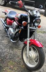 1997 HONDA MAGNA 750 MOTORCYCLE Auction Photo