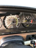 1989 MERCEDES-BENZ 300SE SEDAN INTERIOR Auction Photo