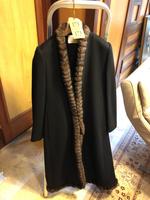 TIMED ONLINE AUCTION 2014 MERCEDES SEDAN - DESIGNER FURNISHINGS - ART Auction Photo