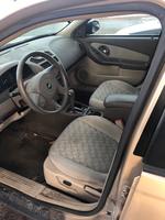 LOT 5 - 2005 CHEVROLET MALIBU Auction Photo