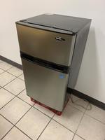 SEALED BID OFFERING - BUSINESS ENTIRETY - ASSETS OF HARMON'S CLAM CAKES, PORTLAND, ME Auction Photo