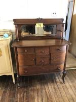 TIMED ONLINE AUCTION TAXIDERMY - ANTIQUES - COLLECTIBLES  Auction Photo