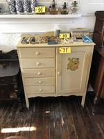 TIMED ONLINE AUCTION TAXIDERMY - ANTIQUES - COLLECTIBLES  Auction Photo