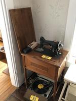 TIMED ONLINE AUCTION TAXIDERMY - ANTIQUES - COLLECTIBLES  Auction Photo