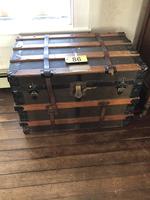 TIMED ONLINE AUCTION TAXIDERMY - ANTIQUES - COLLECTIBLES  Auction Photo