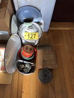 TIMED ONLINE AUCTION TAXIDERMY - ANTIQUES - COLLECTIBLES  Auction Photo