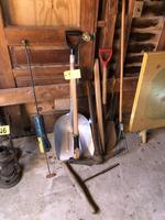 TIMED ONLINE AUCTION TAXIDERMY - ANTIQUES - COLLECTIBLES  Auction Photo