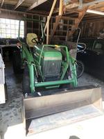 TIMED ONLINE AUCTION  YAMAHA BABY GRAND PIANO - FURNITURE - SILVER Auction Photo