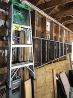 TIMED ONLINE AUCTION  YAMAHA BABY GRAND PIANO - FURNITURE - SILVER Auction Photo