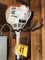 TIMED ONLINE AUCTION  YAMAHA BABY GRAND PIANO - FURNITURE - SILVER Auction Photo