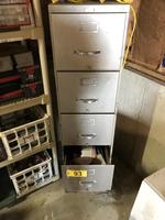 TIMED ONLINE AUCTION  YAMAHA BABY GRAND PIANO - FURNITURE - SILVER Auction Photo