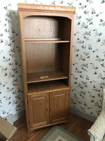 TIMED ONLINE AUCTION  YAMAHA BABY GRAND PIANO - FURNITURE - SILVER Auction Photo