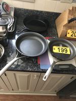 TIMED ONLINE AUCTION  YAMAHA BABY GRAND PIANO - FURNITURE - SILVER Auction Photo