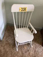 TIMED ONLINE AUCTION  YAMAHA BABY GRAND PIANO - FURNITURE - SILVER Auction Photo