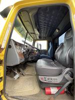 INTERIOR 2005 WESTERN STAR Auction Photo