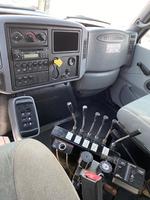 2005 INTERNATIONAL 7400 PLOW TRUCK Auction Photo