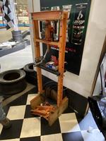 TIMED ONLINE AUCTION (31) ADULT & JUNIOR GO KARTS, CONCESSION EQ.  Auction Photo