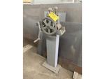 TIMED ONLINE AUCTION MACHINE SHOP, FORKLIFT, STEEL INV., HAND TOOLS  Auction Photo