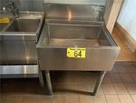 TIMED ONLINE AUCTION KITCHEN EQUIPMENT, TABLES & CHAIRS, HOOD SYSTEM Auction Photo