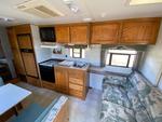 2000 SPORTSMAN 30' TRAVEL TRAILER