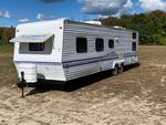 2000 SPORTSMAN 30' TRAVEL TRAILER Auction Photo