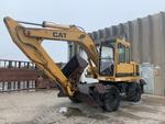 1986 CAT 206 RUBBER TIRED EXCAVATOR