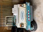 1989 TENNANT 95AA PARKING LOT SWEEPER